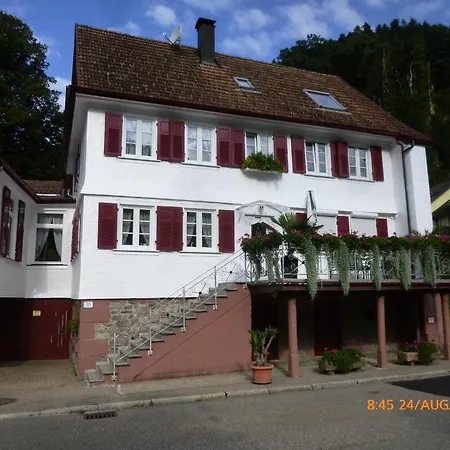 Zur Rose 3*