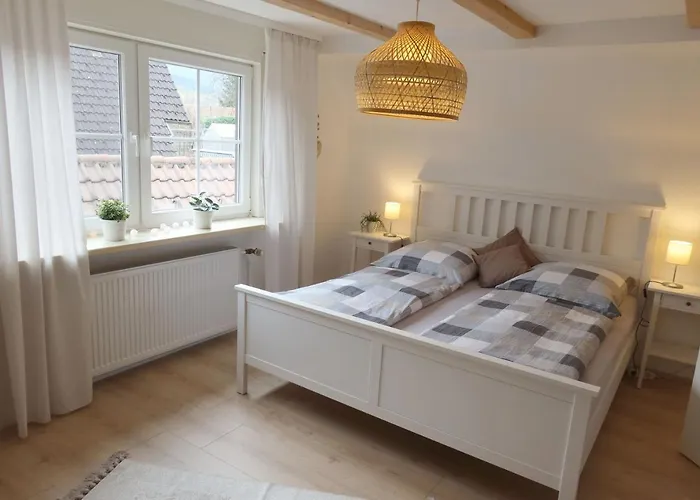 Zur Rose بيت ضيافة 3*